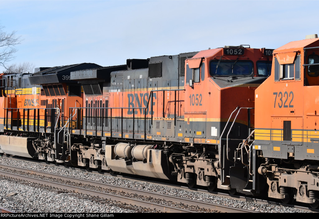 BNSF 1052 Roster shot